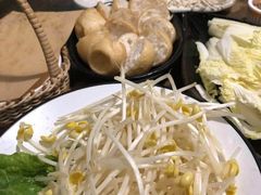 -左庭右院鲜牛肉火锅(金山万达店)