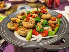 干锅口蘑-胖子烧烤海鲜(亲贤北街店)