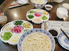 -老北京炸酱面大王.铜锅涮肉(朝阳门店)