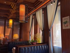 -八府香鸭·啫啫煲(华山路店)