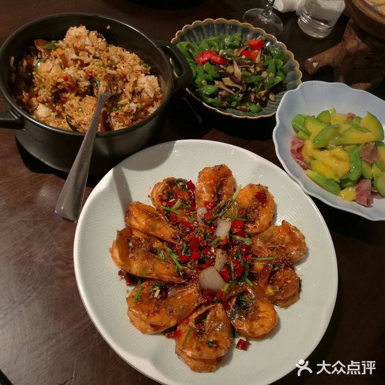 这家餐厅还挺不错。