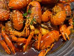 -肥肥虾庄·金牌油焖大虾(汉口城市广场店)