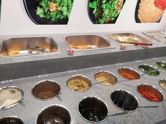自助调料区-屋头串串(新街里店)