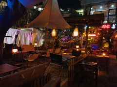 -城墙外BAR
