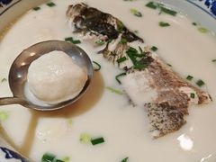 -南京金牛湖巨碗鱼头