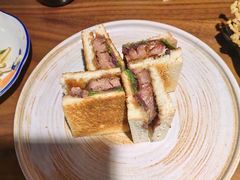 -满满初牛·炭烧牛肉专门店(国大店)