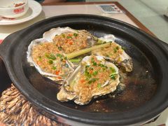 蒜蓉焗生蚝-恭喜上堓砂锅焗·海鲜大排档(闵行龙湖店)