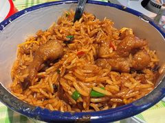 霸缸肥肠饭-鸿先阁·干煸虾(星沙店)