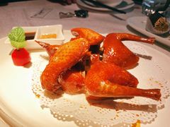 玻璃脆皮乳鸽-粤秀餐厅(国货店)