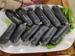 墨汁鱼籽肠-东镇老火锅(长春路首店)