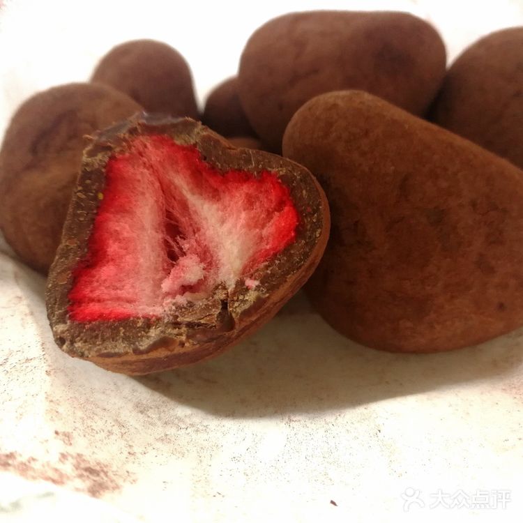 好利来27周年 | 十块钱买到三盒网红甜品