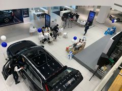 -杭州中沃沃尔沃4S店(滨江区店)
