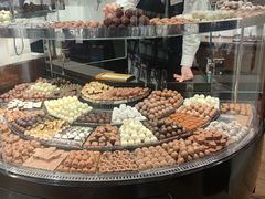 -Laderach 莱德拉(上海环贸iapm店)