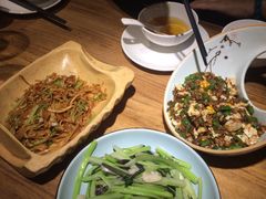 -唐伯虎新派湘菜馆(石夏时代广场店)