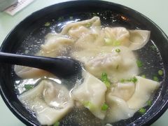咸蛋黄馄饨-食惠里小笼包面馆(越秀店)