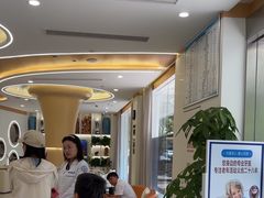 -皓齿连锁·雅贝健口腔·种植·矫正中心(虹口曲阳路店)