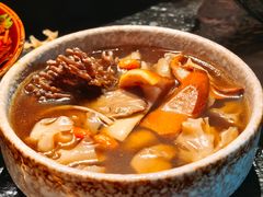 -鹿鸣山草本茶香火锅(园西路店)