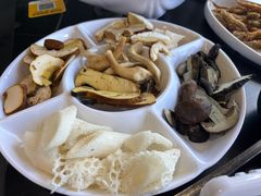 -野菌皇海景野生菌火锅(滨海大道店)