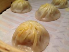蟹粉小笼包-鼎泰丰(渔阳店)