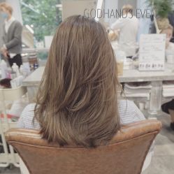 -God Hands发型设计复古会所
