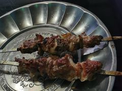 -烤肉小伙烤肉店