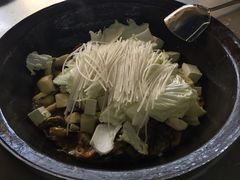 -屯老二农家铁锅炖·行业领军者(梅江店)