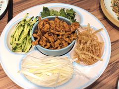 -合合春饼·酱骨·东北菜(潘家园店)