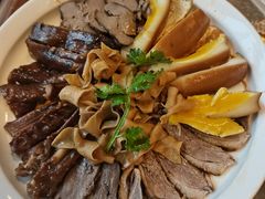 -潮界(LU·ONE凯德晶萃广场店)