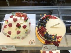 -花花卷卷·鲜食蛋糕(静安久光百货店)