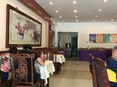 大堂-鑫巴蜀小镇 · 水煮鱼专研店(玉桥店)