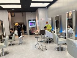 -PE SALON