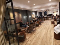 大堂-星巴克臻选(广州沙面店)