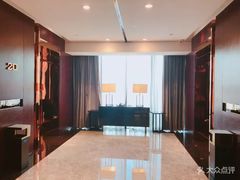 -广州天河希尔顿酒店