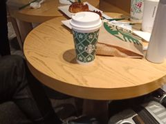 -星巴克(广州南站A18检票口楼上)