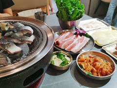 -围炉肉舍•炭烤活鳗•丹东海鲜烤肉(步行街店)