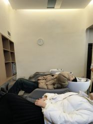 -环球蝶上美业连锁