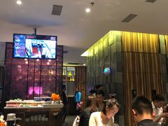 等位区-海底捞火锅(金花路店)