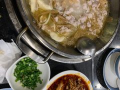 -老来福·非遗酸汤兔(凯旋路店)