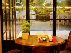 靠窗位-T館·花园艺术餐厅