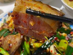 大蒜炒腊肉-老长沙龙虾馆(梅林店)