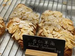 -麦田工坊(月湖店)