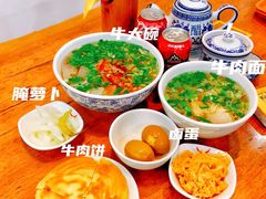 -牛一嘴·兰州牛肉面·大盘鸡(财富中心店)