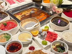 -海底捞火锅鲜切牛肉主题店(长寿路店)