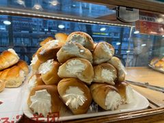 奶油牛角面包-新侨三宝乐面包店(崇文门店)