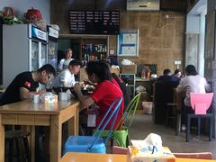 大堂-真真鲜馄饨店(启蒙路店)