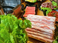 -滋滋烤肉(解放路创客店)