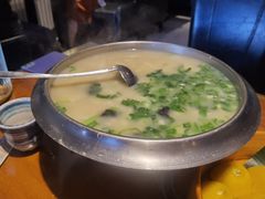 牡蛎豆腐汤-95号酱骨·一块豆腐(展春园西路店)