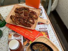 -小董哥烤串·爆汁大油边(故宫店)