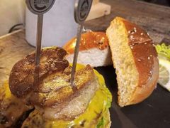 -HIGH FIVE哈福手工汉堡(桂林路店)