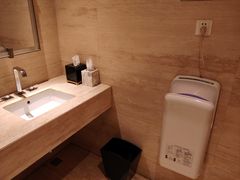 -上海衡山路十二号华邑酒店